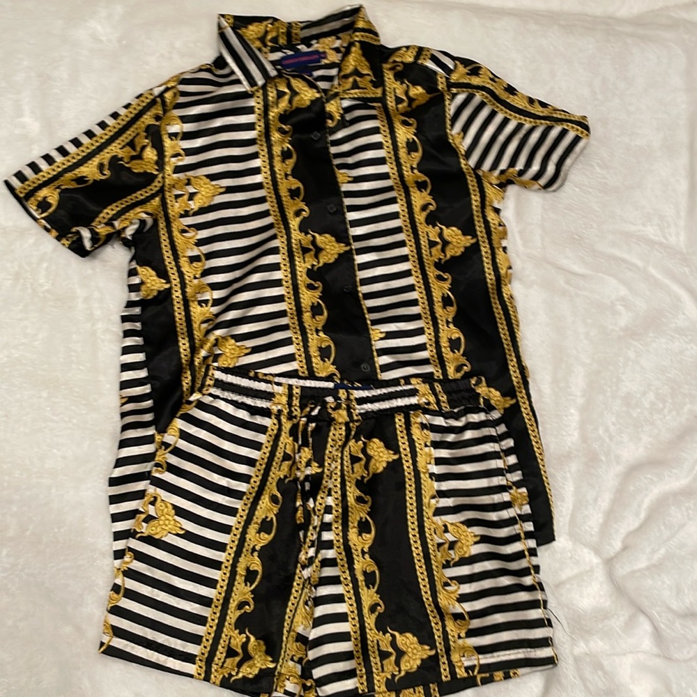 Two-piece Matching Set in perfect condition